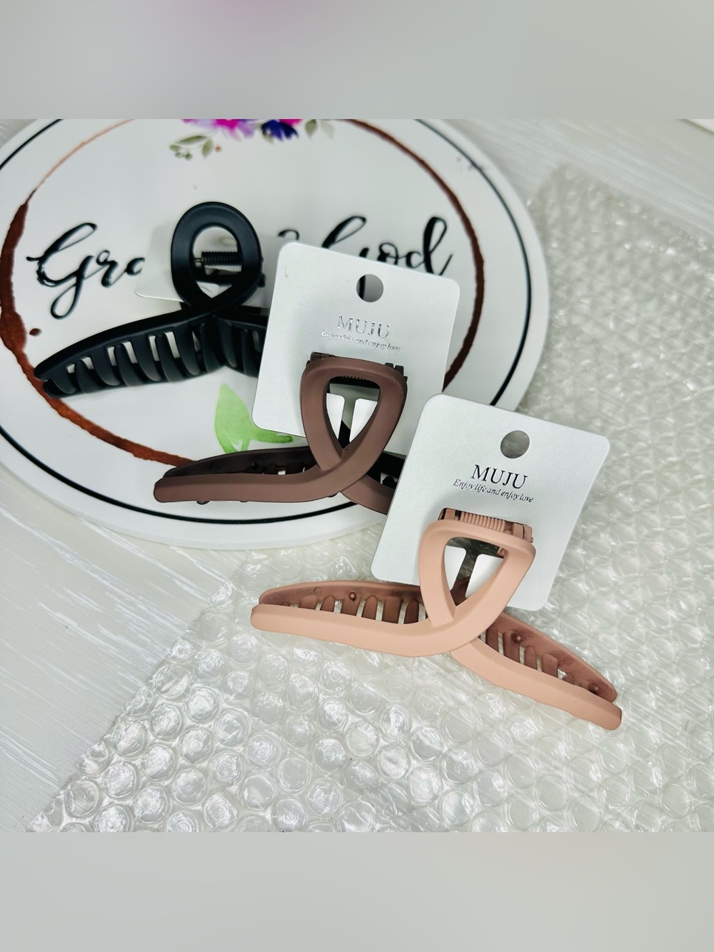 (3-Pack) Matte Hair Claw Clip - Black, Brown & Blush